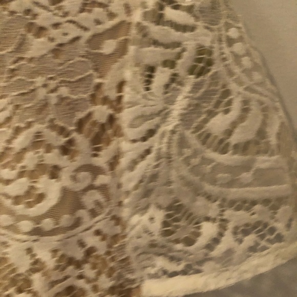 White lace dress - Picture 8 of 9